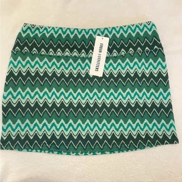 Urban Outfitters Peachy Low Rise Mini Skirt - Picture 7 of 9